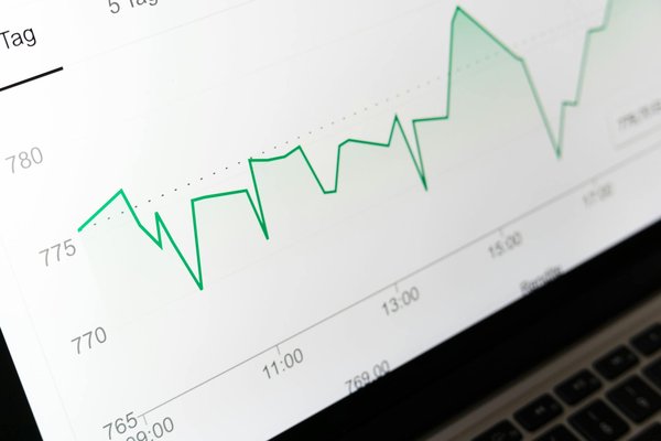 Rayonnage métallique : une solution de stockage pour les magasins et les entrepôts